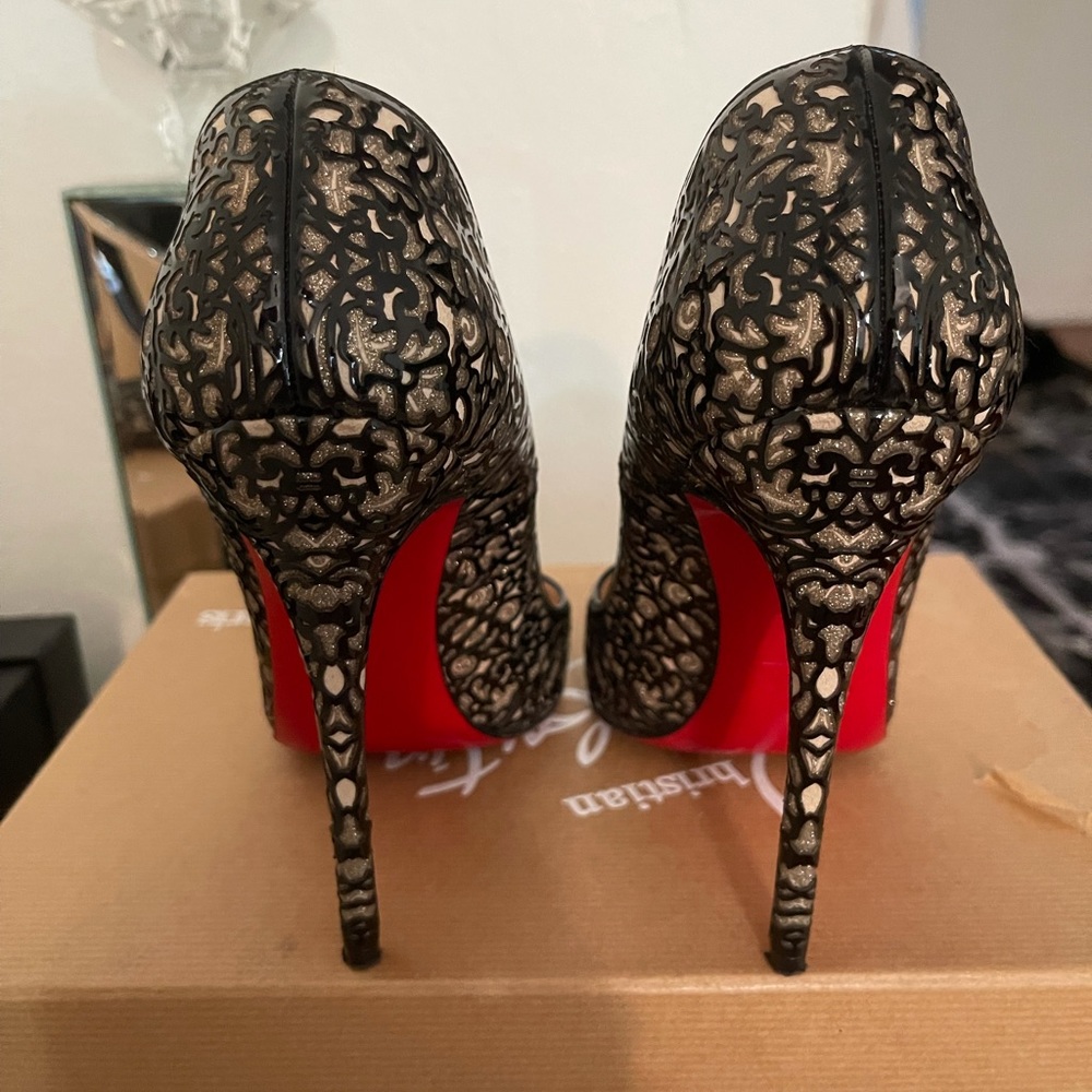 Christian Louboutin 37 - Picture 3 of 4